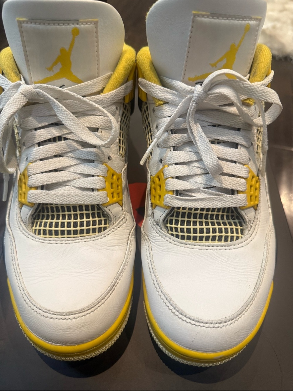 Jordan Women White and Yellow Retro Sneakers 4 - Picture 2 of 8